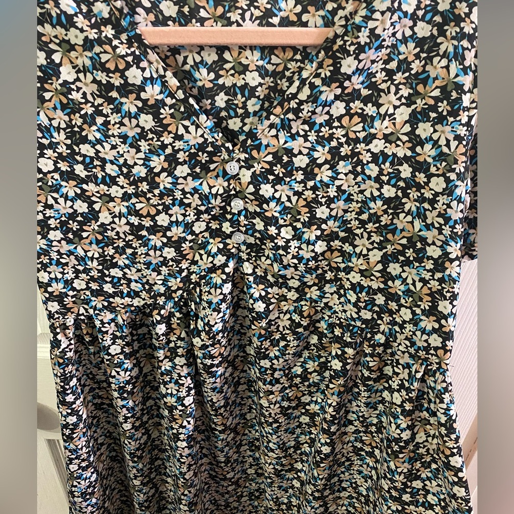 PrettyGarden Women’s size small Flower Dress - Picture 2 of 7